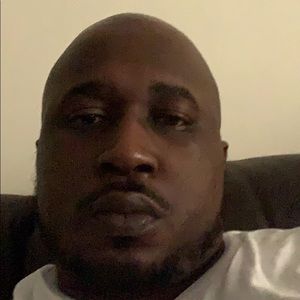 Meet your Posher, Emmanuel